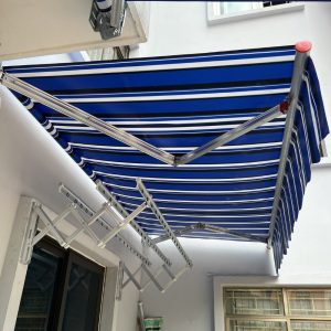 Mái Bạt Cuốn Mặt Tiền Nhà Phố